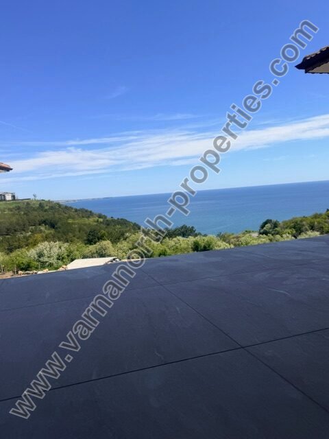 Semi-detached house for sale in the village of Topola with an undisguised sea view — photo 4