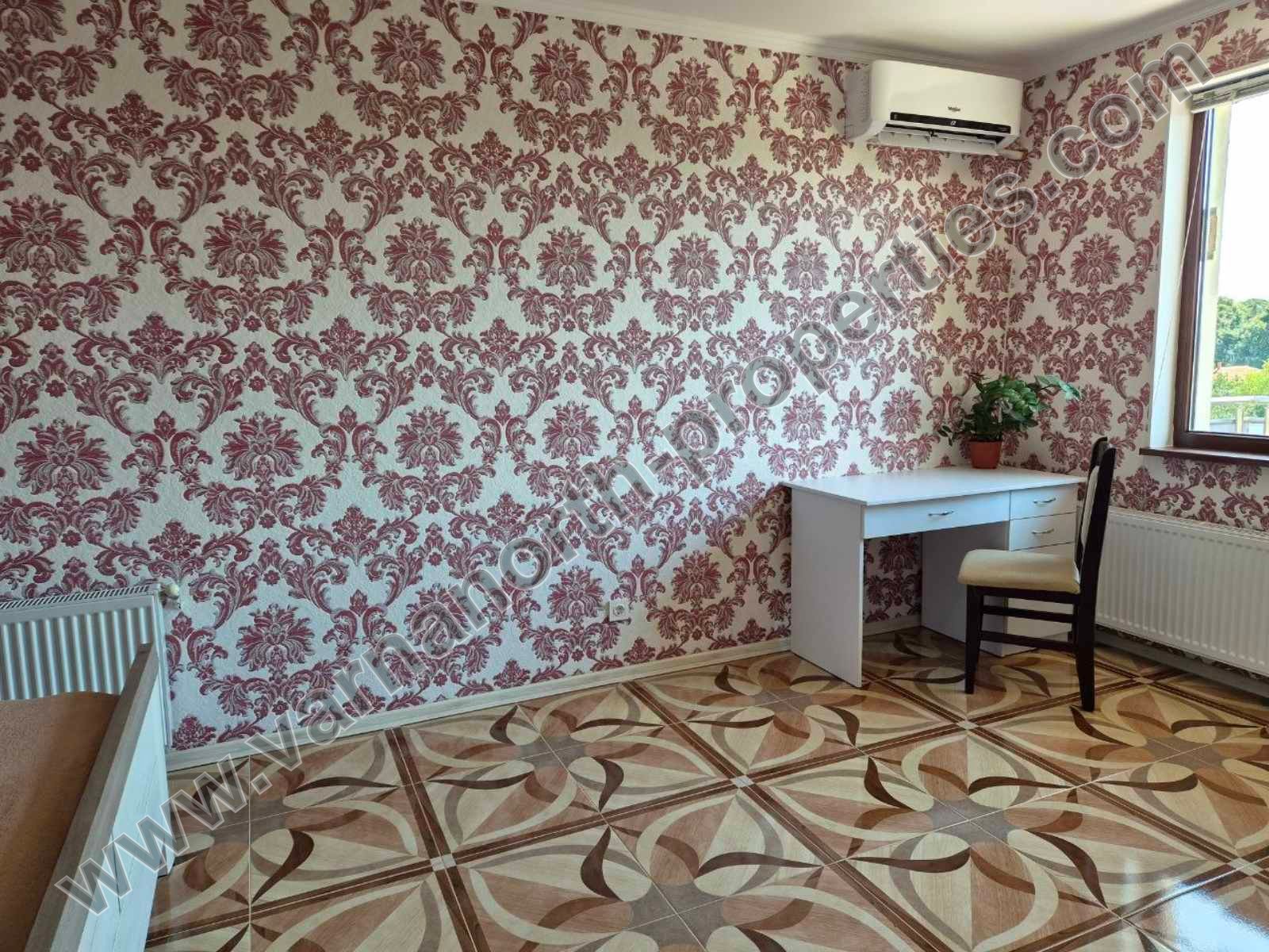 КЪЩА НА 15 КМ ОТ БАЛЧИК — снимка 20