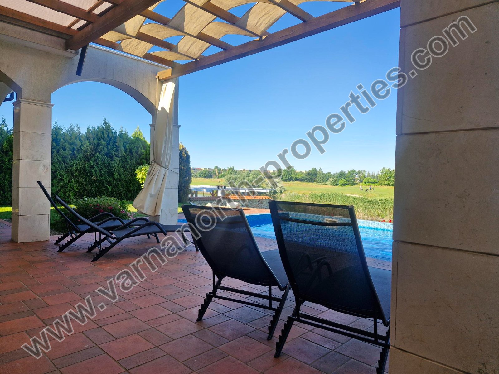 Ексклузивна вила с 3 спални за продажба в Lighthouse Golf Resort, България — снимка 2