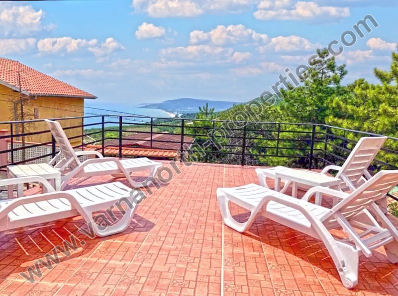 Къща с морска панорама към красива Албена — снимка 2