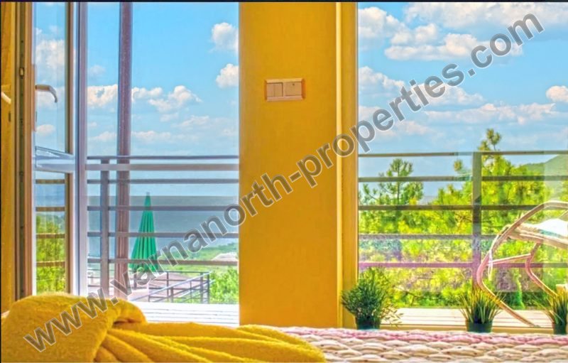 Къща с морска панорама към красива Албена — снимка 11