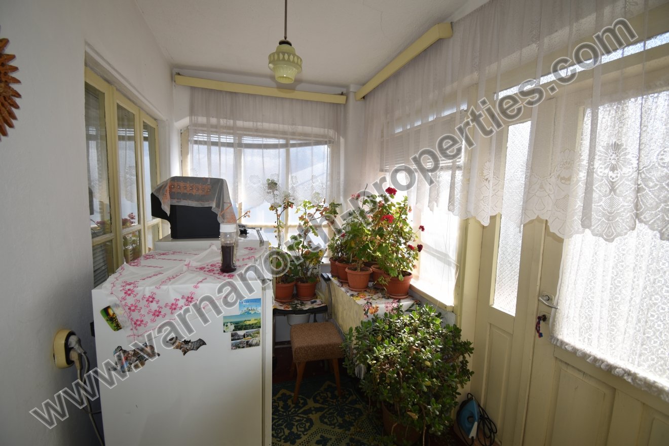 Einstöckiges Haus zum Verkauf in der Stadt Baltschik – Foto 2