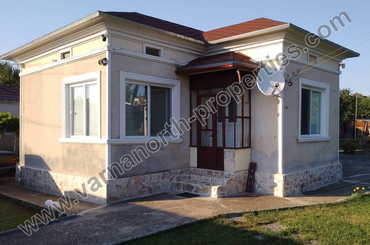 Къща в село Стефаново, Добрич — Къща в Добрич