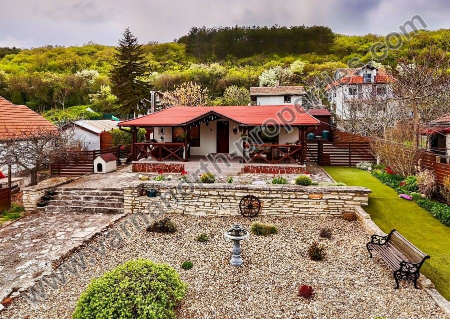 A holiday home with a perfect location — House in Balchik