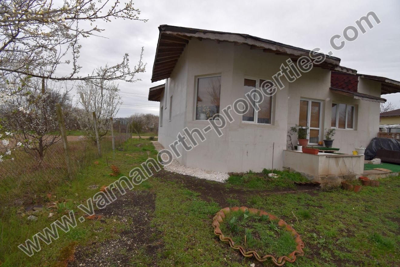 4 bedroom house in excellent village near the sea - photo 2
