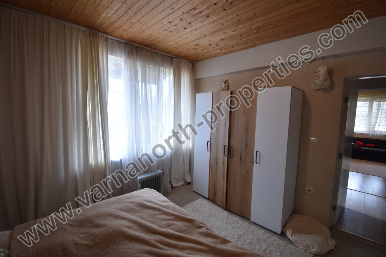 4 bedroom house in excellent village near the sea - picture 9